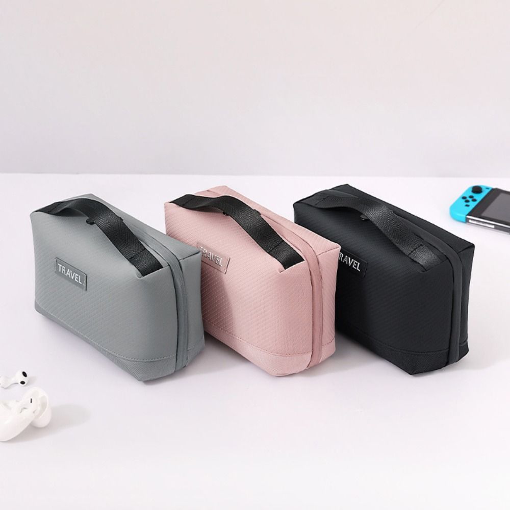Tech Accessories Travel Organizer Pouch - حقيبة تخزين مقاومة للماء، ملحقات السفر،